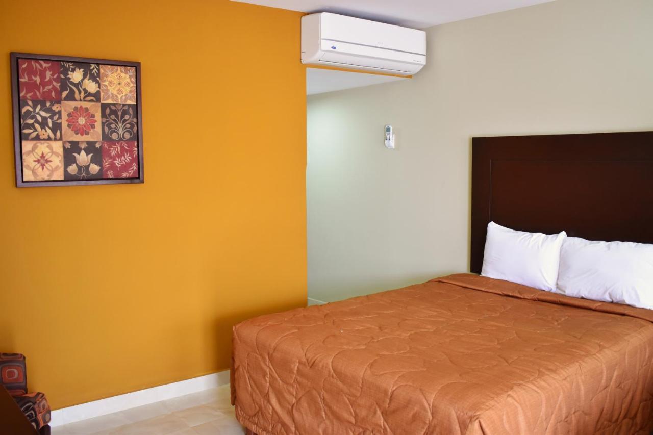 El Camino Hotel & Suites Heroica Caborca Eksteriør bilde