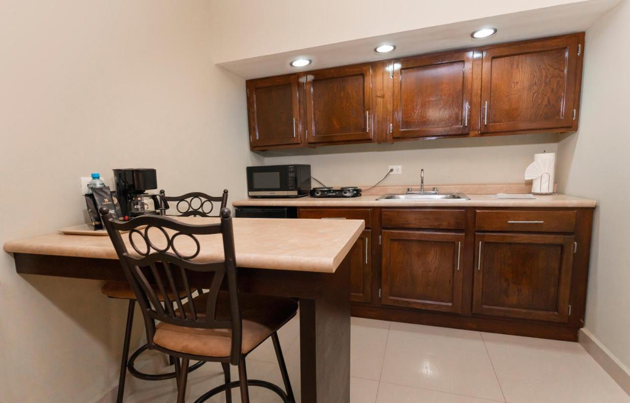 El Camino Hotel & Suites Heroica Caborca Eksteriør bilde