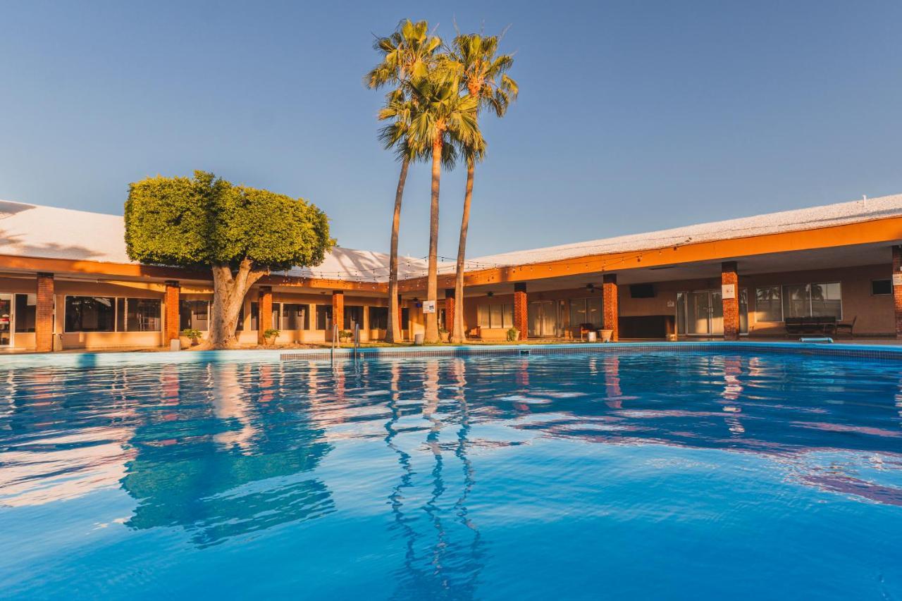 El Camino Hotel & Suites Heroica Caborca Eksteriør bilde
